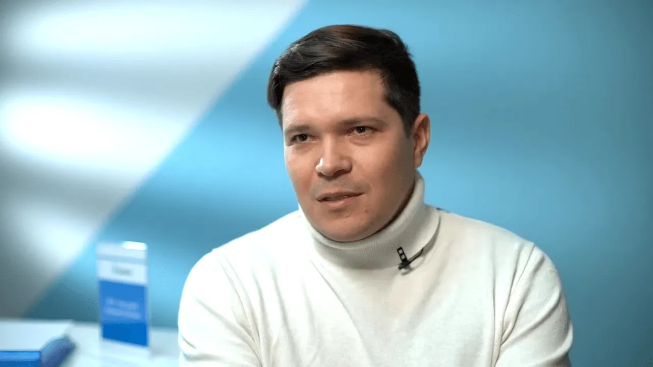 Михаил Васильев